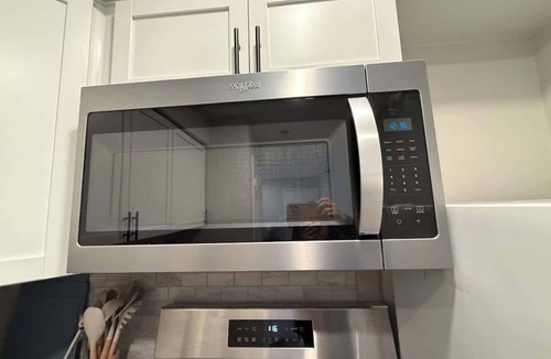South Central Omaha Apartment | Central Apartment w/Free Parking & Fast WiFi
