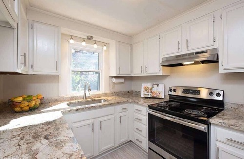 Hillcrest House | Centrally Located Hillcrest Retreat in Little Rock