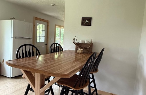 Elk Creek House | Charming 3-bedroom farmhouse in tranquil Mountain Grove.