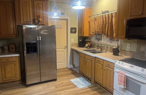 Holly Ridge House | Charming 3-bedroom house in welcoming Holly Ridge with WiFi, AC. Pet friendly