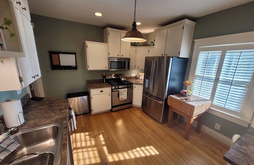 Beechmont House | Charming 3BR house, 20min walk to Churchill Downs, family-friendly Derby
