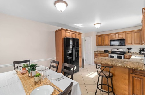 Stuart Heights - Rivermont House | Charming 4-bedroom family home 10 min to downtown Chattanooga - pet friendly