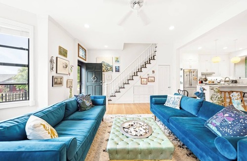Westside North House | Charming 4BR Retreat w Outdoor Living + Style