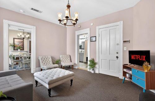 Clifton Apartment | Charming Apartment in bustling Clifton & Crescent Hill