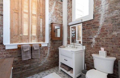Old Louisville House | Charming Historic Carriage House close to downtown and Churchill Downs