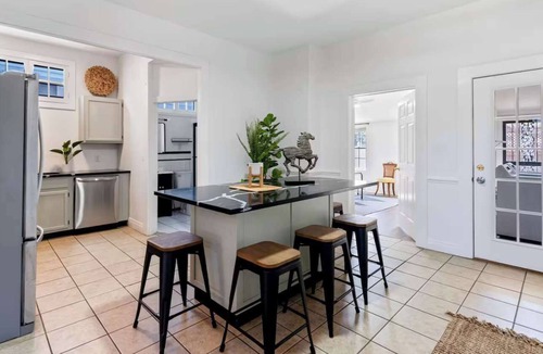Germantown House | Charming home walkable to bars & restaurants!