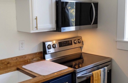 Old Louisville Condo | Charming Old Louisville Escape Close to Downtown