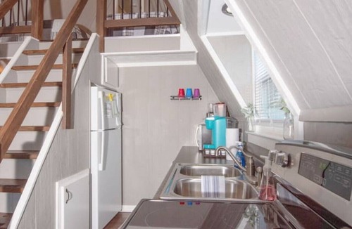 Lampe Ski Chalet | Cheerful 3 Bedroom Swiss Chalet at Table Rock Lake