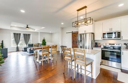 Morristown House | Cherokee Lake Retreat w/Views in Morristown!