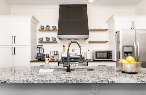 Highlands Douglass House | Chic 4BR Farmhouse Near Historic Bardstown Road