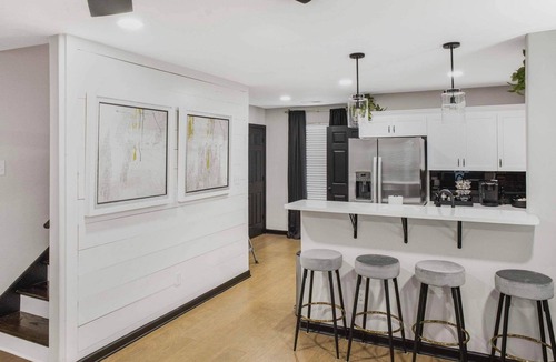 South Memphis House | Chic Memphis 4BR Home w/EV Charger
