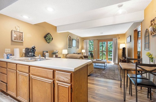 Notch Estates Condo | Circle Retreat Duo | 2 Units w/Shared Amenities