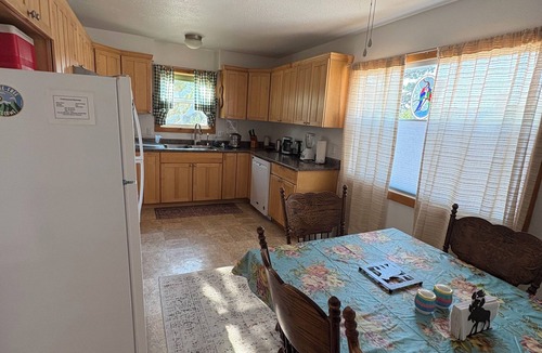 Cortez House | Clean Quiet and Comfortable. Family friendly. Close to Mesa Verde National Park.