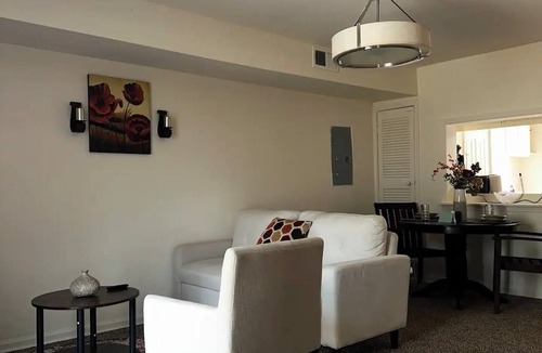 Memphis Condo | Clean, spacious Condo, Weekly Rental Discounts