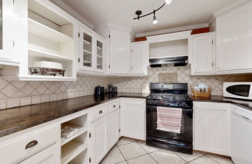 Checotah House | Close to Lake Eufala with a private firepit and covered back deck