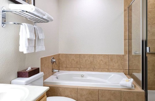 Table Rock Resort | Club Wyndham Mtn Vista Condo - 2 bedroom - 2 bath