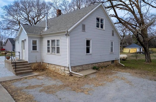 Martell House | Come Stay at Our Family Air B & B