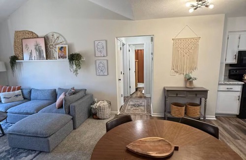 Shawnee House | Come stay at this boho retreat after exploring what Kansas City has to offer.