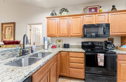 Branson West Condo | Comfort and Plenty of Space! This 3BD Unit will Feel Like Home Away from Home