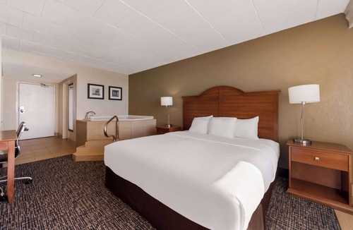 South Nags Head Hotel | Comfort Inn South Oceanfront