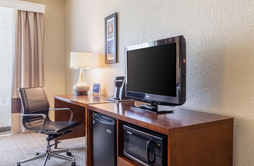 South Tulsa Hotel | Comfort Inn South Tulsa - Woodland Hills