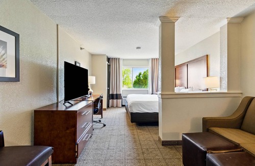 South Tulsa Hotel | Comfort Inn South Tulsa - Woodland Hills