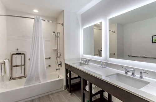 Olive Branch Hotel | Comfort Inn & Suites Olive Branch Old Towne