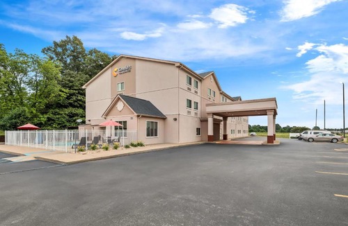 Florence Hotel | Comfort Inn & Suites Tuscumbia-Muscle Shoals