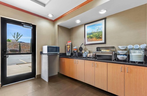 El Paso Hotel | Comfort Suites El Paso West