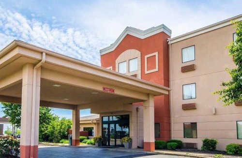 Jeffersontown Hotel | Comfort Suites Louisville East