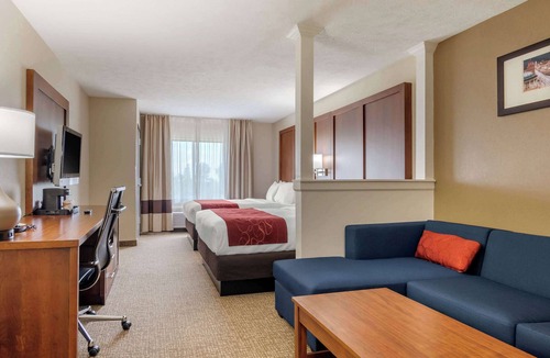 I-435 West KC-KS Hotel | Comfort Suites Speedway - Kansas City