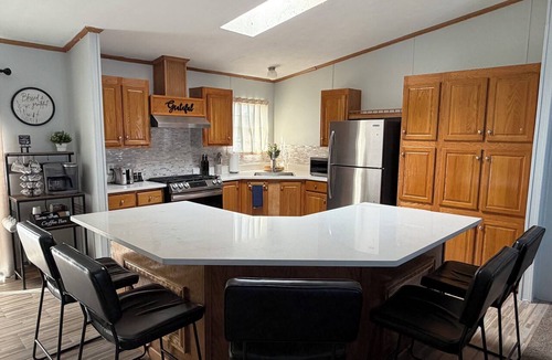 Socorro House | Comfortable and Spacious Stay for Families.