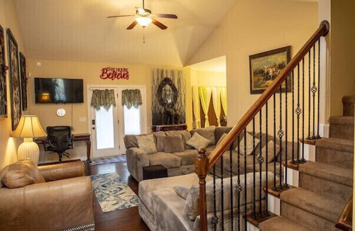Big Spring House | Comfy home in military community