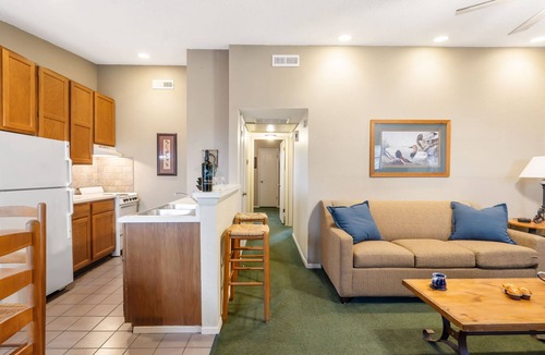 Kimberling City House | Community Pool Open, Kimberling City Condo with Serene Views, Near Table Rock Lake & Free Tickets