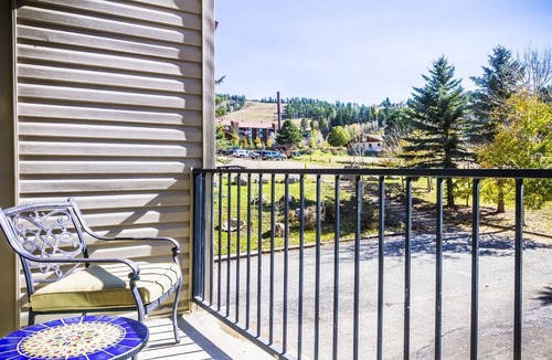 Angel Fire Condo | Condo two blocks from the Chile Express