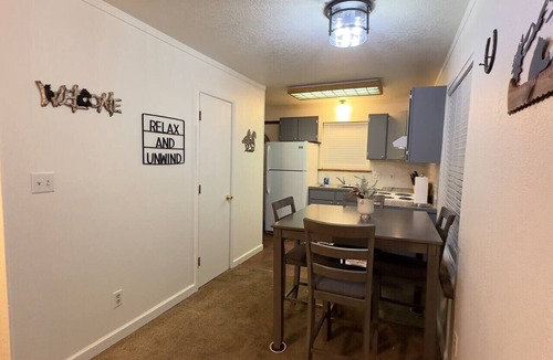 Cloudcroft Villa | Condo with a hot tub!