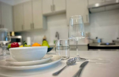 Sherman Apartment | Convenient WorkerFriendly A+Location, w/Pool&Gym