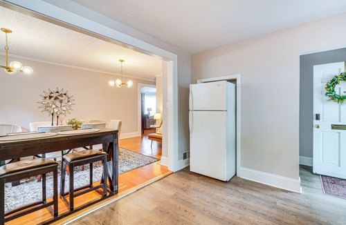 Knoxville House | Cookout Ready: Walkable Home in Bearden Village