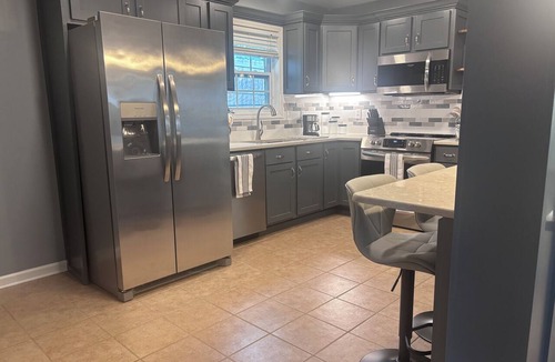 Cabot Cottage | Cottage at Old Country Lane Private 2BR/2BA