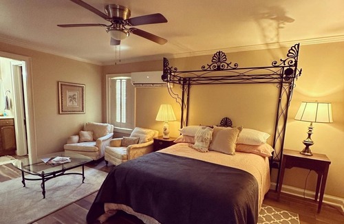 Vicksburg Cottage | Cottage Suite at Flowerree