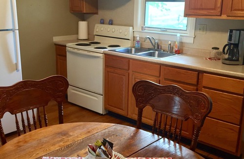 Potter House | Country Family Getaway