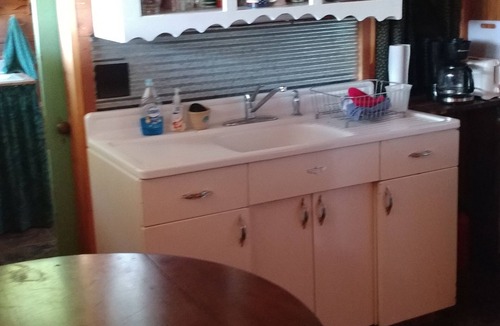 Shell Knob Cabin | Couples Only Cabin at the Green Cocoon on Table Rock Lake