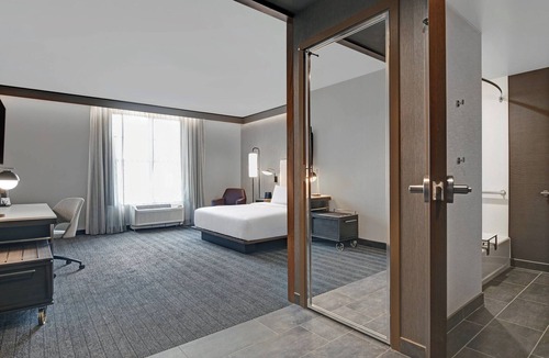 Manhattan Hotel | Courtyard by Marriott Manhattan Aggieville