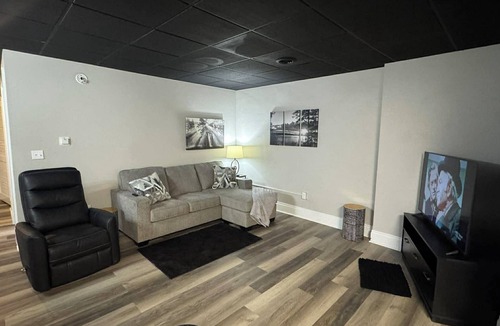 Shepherdsville Apartment | Cozy 1-bedroom apartment in charming Shepherdsville with AC