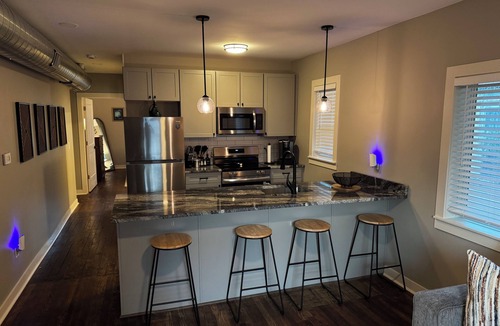 Hanover Place Apartment | Cozy 1-bedroom apartment in Midtown