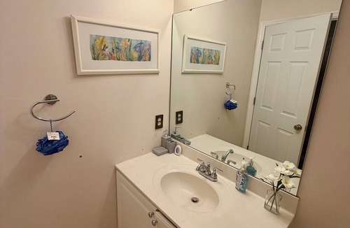 O'Fallon House | Cozy 1-bedroom house in beautiful St. Peters with AC