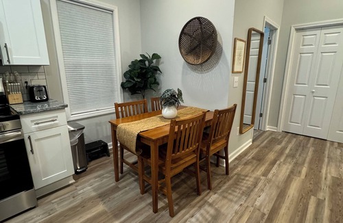 Paducah Apartment | Cozy 1-bedroom studio home, in unit laundry, pet friendly, private parking
