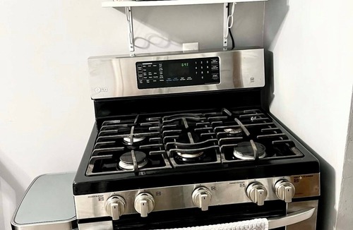 Grand Island House | Cozy 2 Bedroom, 2 bath, 3 car garage with EV charger