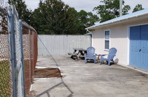 Engelhard House | Cozy 2 bedroom home for hunting or fishing in Hyde County, North Carolina