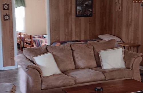 Engelhard House | Cozy 2 bedroom home for hunting or fishing in Hyde County, North Carolina